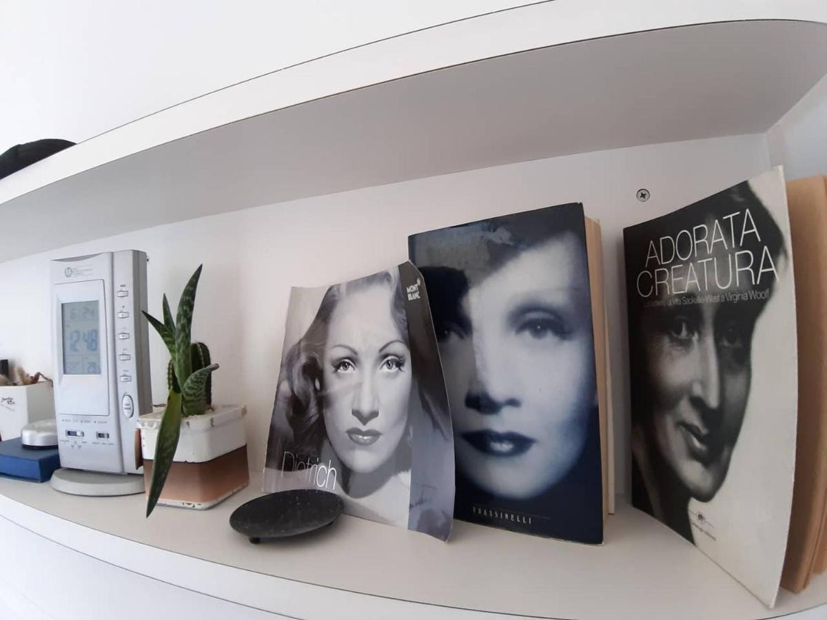 Hs4U Duomo View Art & Design Apartment Close To Central Train Station Florencia Exterior foto
